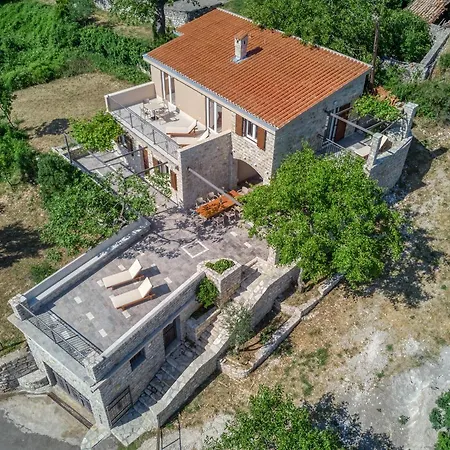 Old Stone Villa Vrba Свети-Стефан Экстерьер фото